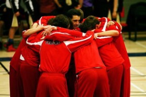 九游官网入口活动-争冠球队如何以战术补齐中场核心控球短板，争冠组 赛制