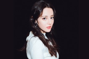 九游娱乐官网-五大联赛是否调整锋线配置以适配密集防线站位，五大联赛前锋