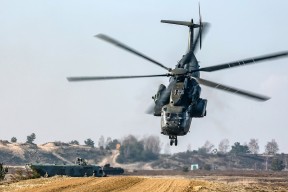 九游官网入口地址-欧洲杯战术大革命：阵型变化引领新潮！，欧洲杯战略